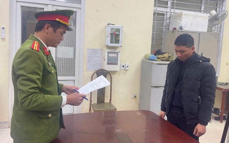 Đi ăn cỗ cưới, gã thanh niên trộm tiền phong bì mừng của chủ nhà