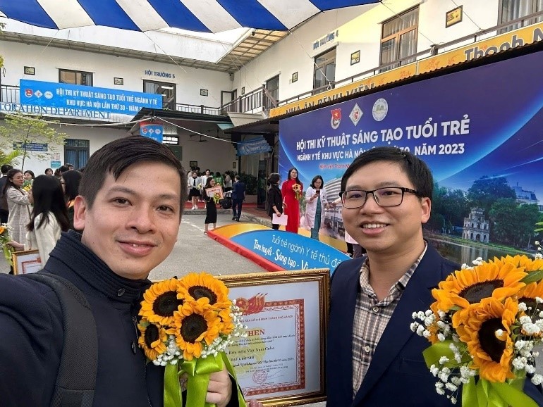 Bác sĩ trẻ Hà Nội mang kỹ thuật trẻ hóa 'không sẹo' ra mắt tại Hội thi kỹ thuật sáng tạo- Ảnh 1. Bác sĩ trẻ Hà Nội mang kỹ thuật trẻ hóa 'không sẹo' ra mắt tại Hội thi kỹ thuật sáng tạo- Ảnh 1.