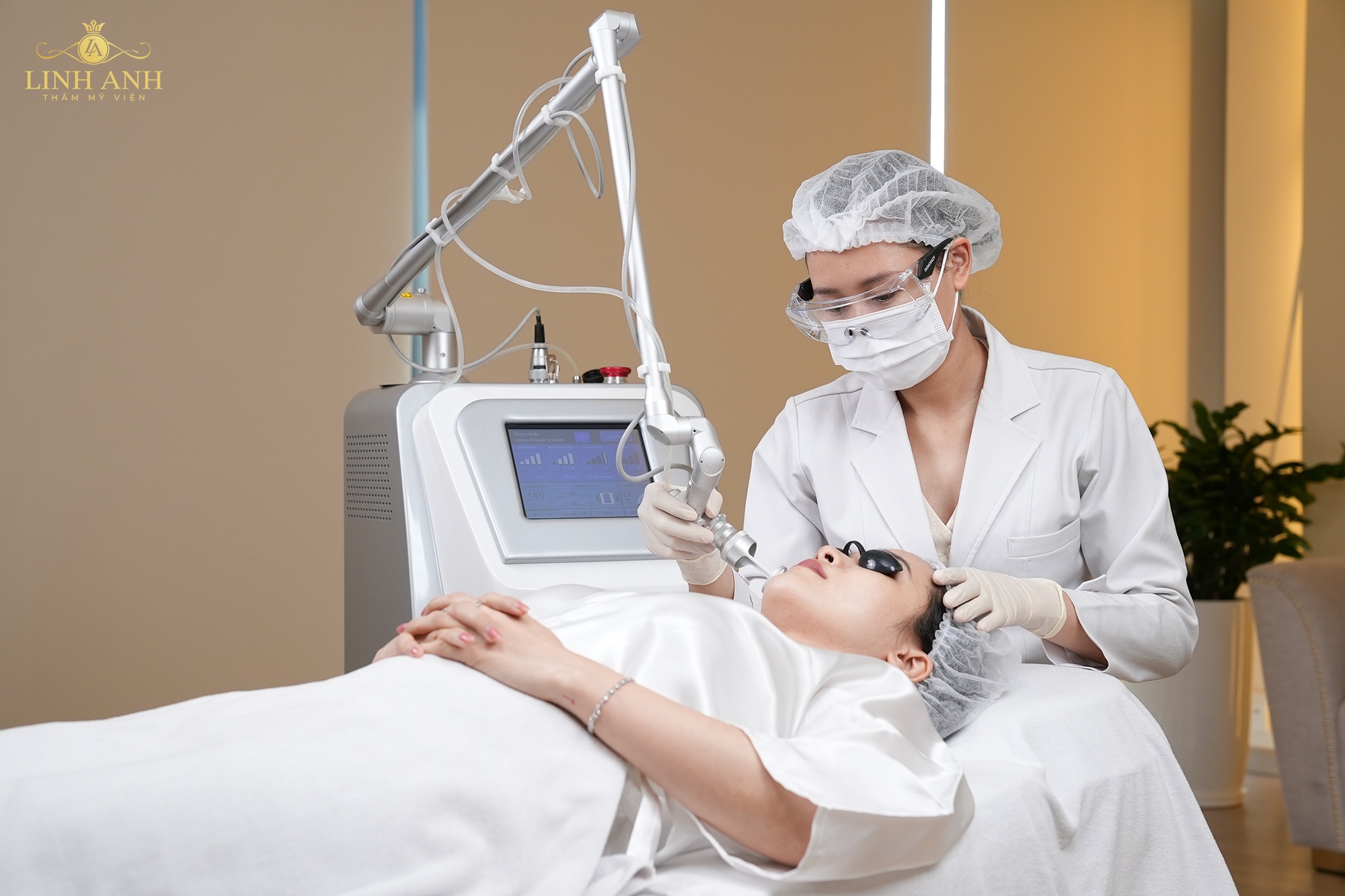 Thẩm mỹ Linh Anh khẳng định chất lượng dịch vụ tẩy nốt ruồi- Ảnh 1. Thẩm mỹ Linh Anh khẳng định chất lượng dịch vụ tẩy nốt ruồi- Ảnh 1.