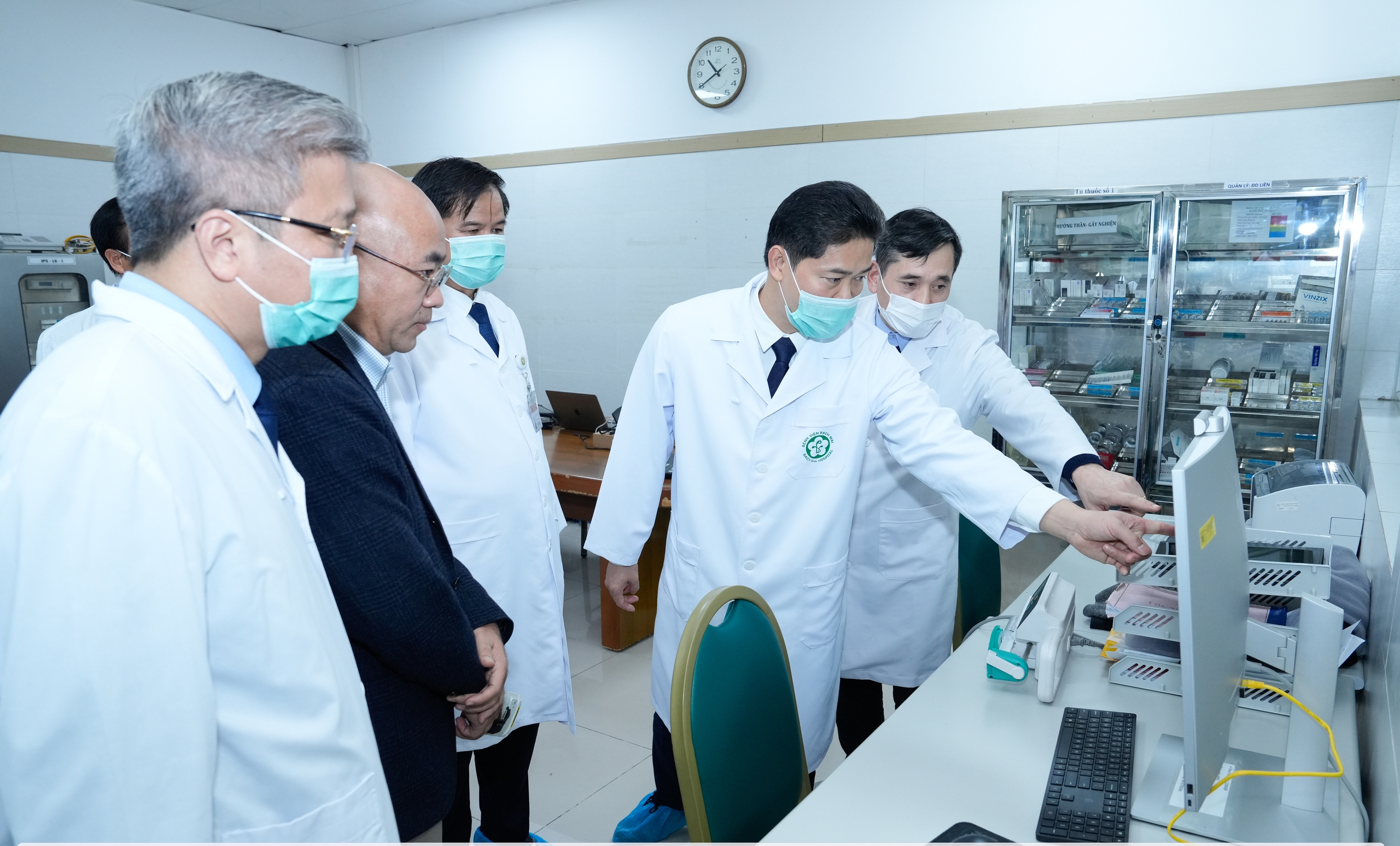 Mở ra cơ hội để người dân tiếp cận sớm, công bằng các dịch vụ y tế kỹ thuật cao ngay tại Việt Nam- Ảnh 6. Mở ra cơ hội để người dân tiếp cận sớm, công bằng các dịch vụ y tế kỹ thuật cao ngay tại Việt Nam- Ảnh 6.