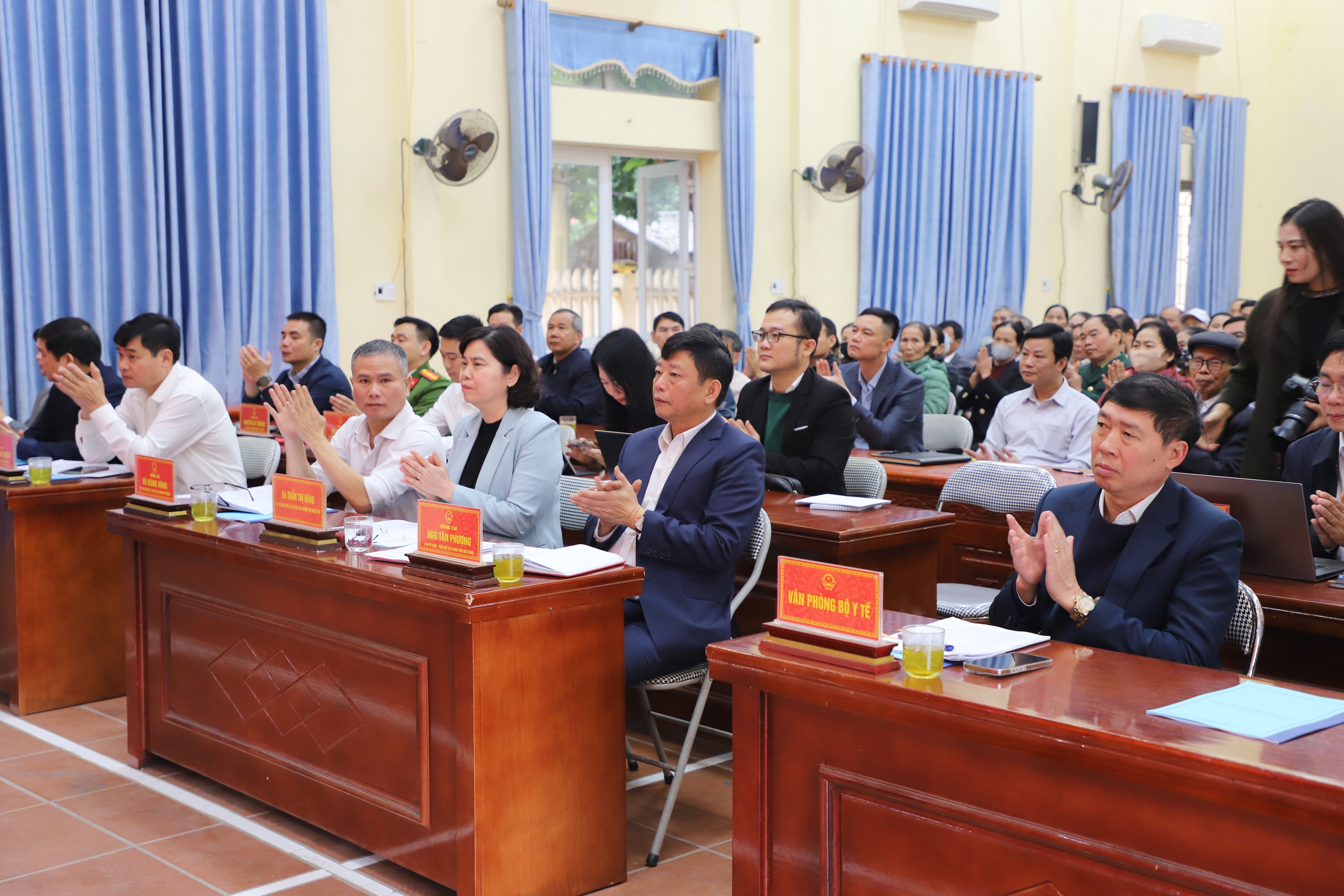 Bộ trưởng Bộ Y tế Đào Hồng Lan cùng đoàn ĐBQH Bắc Ninh tiếp xúc cử tri phường Ninh Xá- Ảnh 3. Bộ trưởng Bộ Y tế Đào Hồng Lan cùng đoàn ĐBQH Bắc Ninh tiếp xúc cử tri phường Ninh Xá- Ảnh 3.