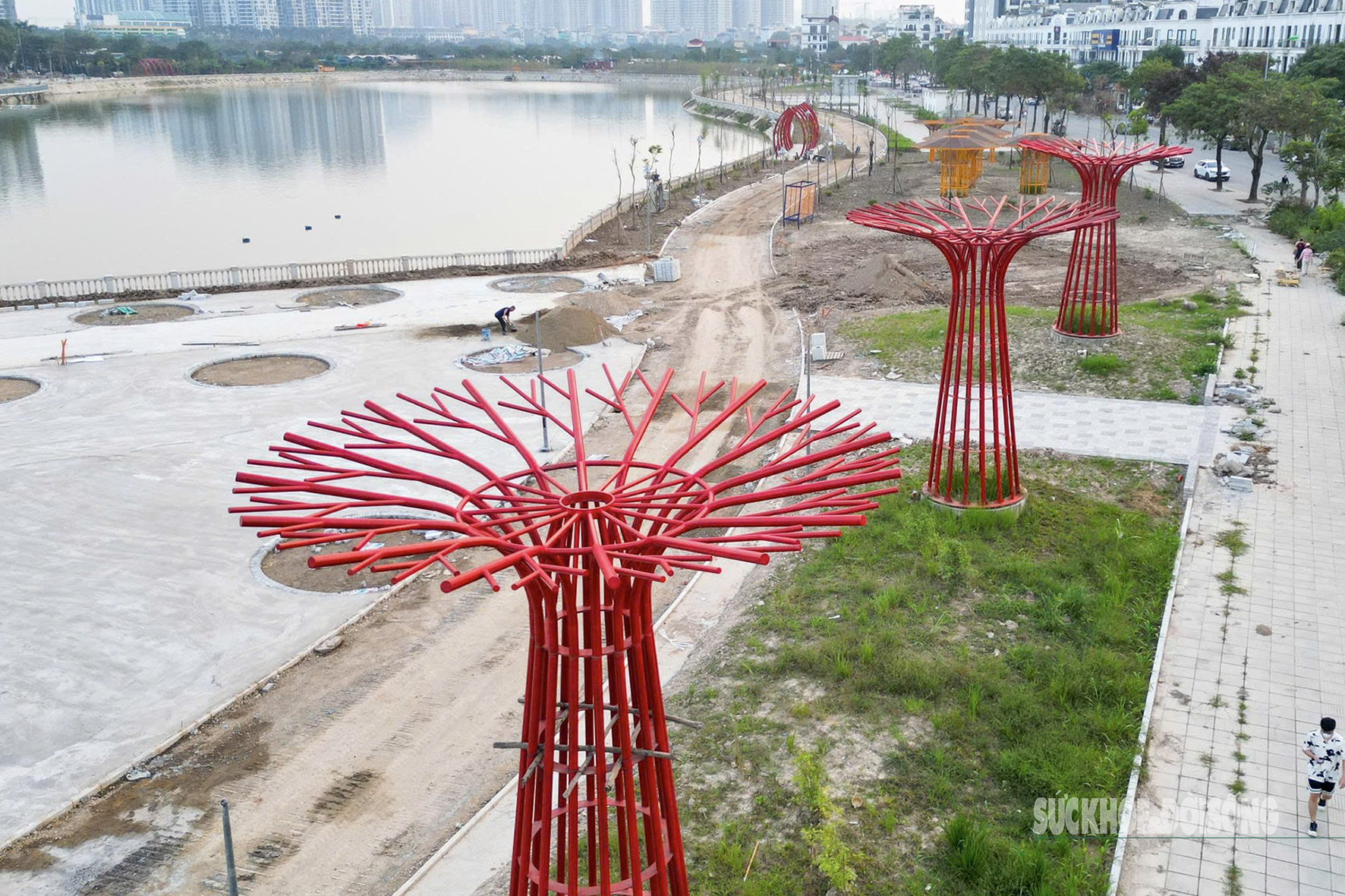 Lộ diện cổng hoa sen 5 cánh tại Công viên Gia Lâm- Ảnh 6. Lộ diện cổng hoa sen 5 cánh tại Công viên Gia Lâm- Ảnh 6.