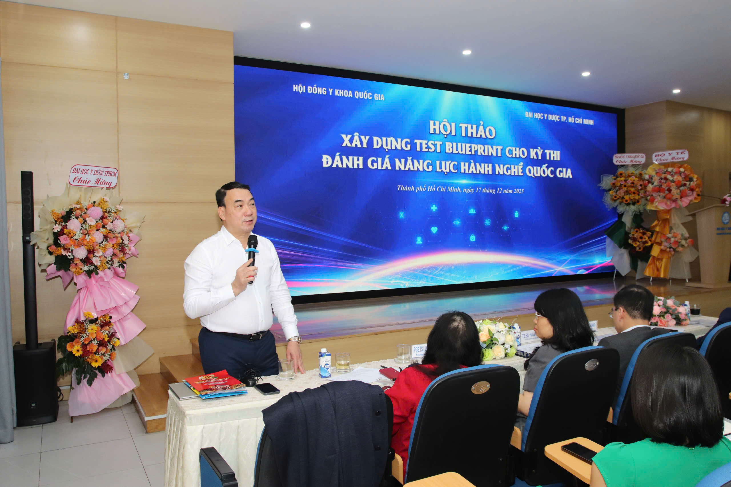 Xây dựng cấu trúc kỳ thi đánh giá năng lực hành nghề Quốc gia: Bước đi chiến lược chuẩn hoá chất lượng đội ngũ thầy thuốc- Ảnh 2.