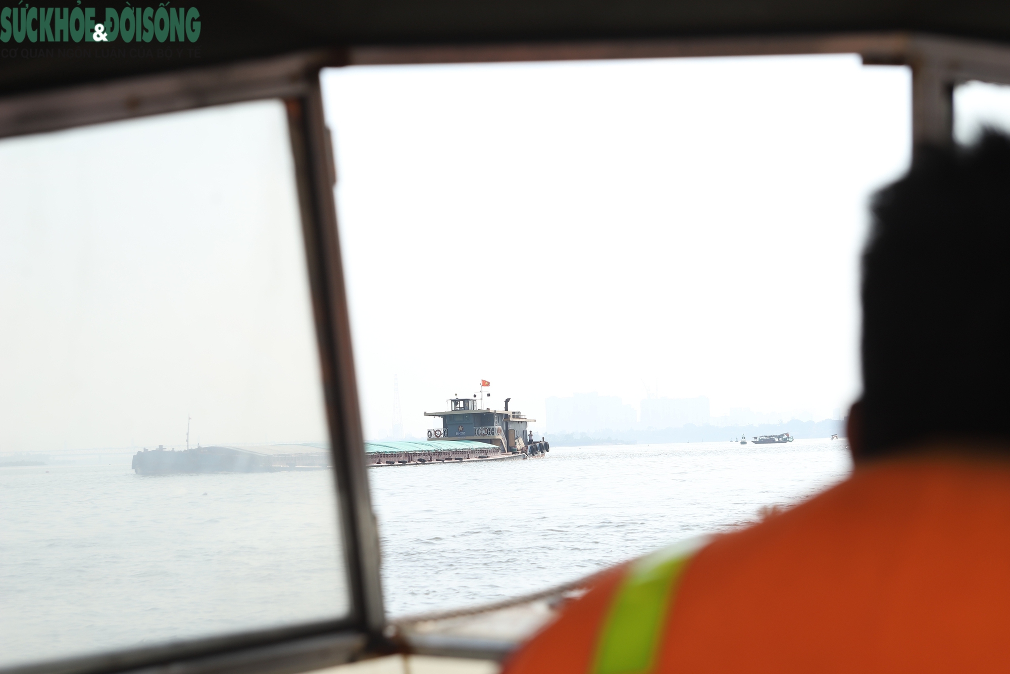 Cuối năm đi sông, Cảnh sát đường thủy Hà Nội khuyến cáo điều gì?- Ảnh 2. Cuối năm đi sông, Cảnh sát đường thủy Hà Nội khuyến cáo điều gì?- Ảnh 2.