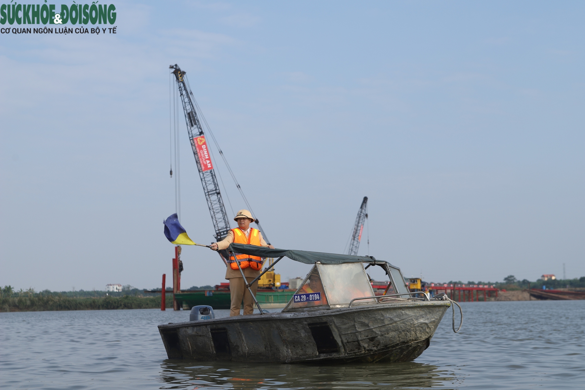 Cuối năm đi sông, Cảnh sát đường thủy Hà Nội khuyến cáo điều gì?- Ảnh 3. Cuối năm đi sông, Cảnh sát đường thủy Hà Nội khuyến cáo điều gì?- Ảnh 3.