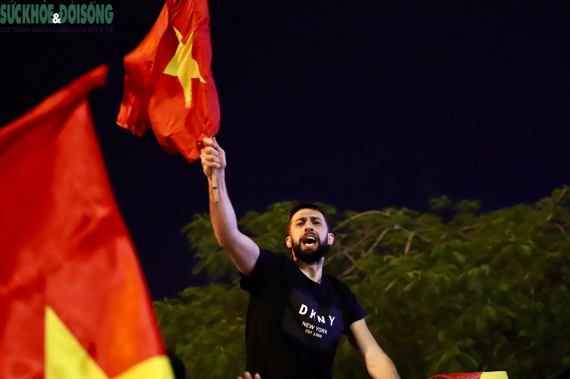 Nhìn lại những hình ảnh đẹp trong đêm người dân Hà Nội mừng tuyển U22 Việt Nam vô địch SEA Games- Ảnh 27.