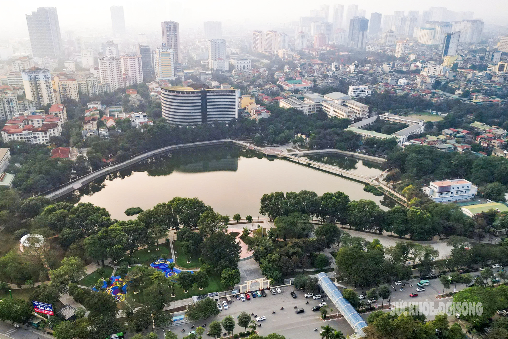 Công viên Nghĩa Đô 'lên dây đàn' giữa lòng Hà Nội- Ảnh 1.
