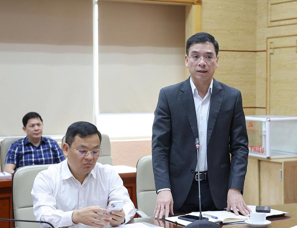 ការត្រួតពិនិត្យសុខភាពជាប្រចាំជួយមនុស្សឱ្យគ្រប់គ្រងសុខភាពរបស់ពួកគេបានយ៉ាងសកម្ម និងជាបន្តបន្ទាប់ - រូបថតទី 4។ Khám sức khỏe định kỳ giúp người dân quản lý sức khỏe chủ động, liên tục- Ảnh 4.