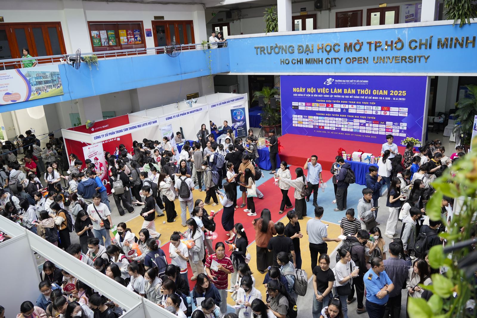 Sinh viên TP Hồ Chí Minh nghỉ Tết Nguyên đán 2026 từ 3 đến 4 tuần- Ảnh 1. Sinh viên TP Hồ Chí Minh nghỉ Tết Nguyên đán 2026 từ 3 đến 4 tuần- Ảnh 1.