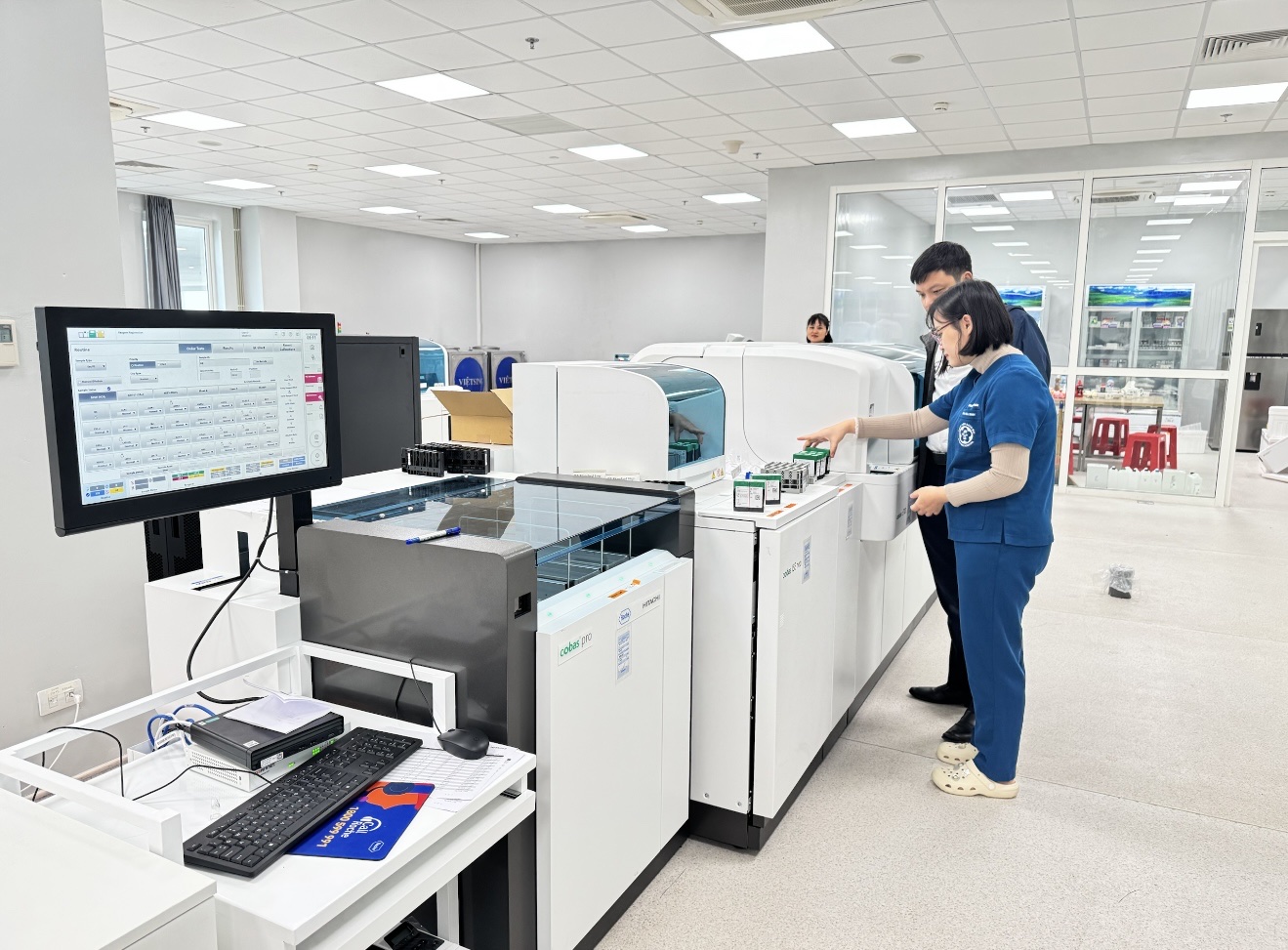 Đến Ninh Bình khám bác sĩ Việt Đức, Bạch Mai (P2): Nhân lực chất lượng cao- Ảnh 3. Đến Ninh Bình khám bác sĩ Việt Đức, Bạch Mai (P2): Nhân lực chất lượng cao- Ảnh 3.