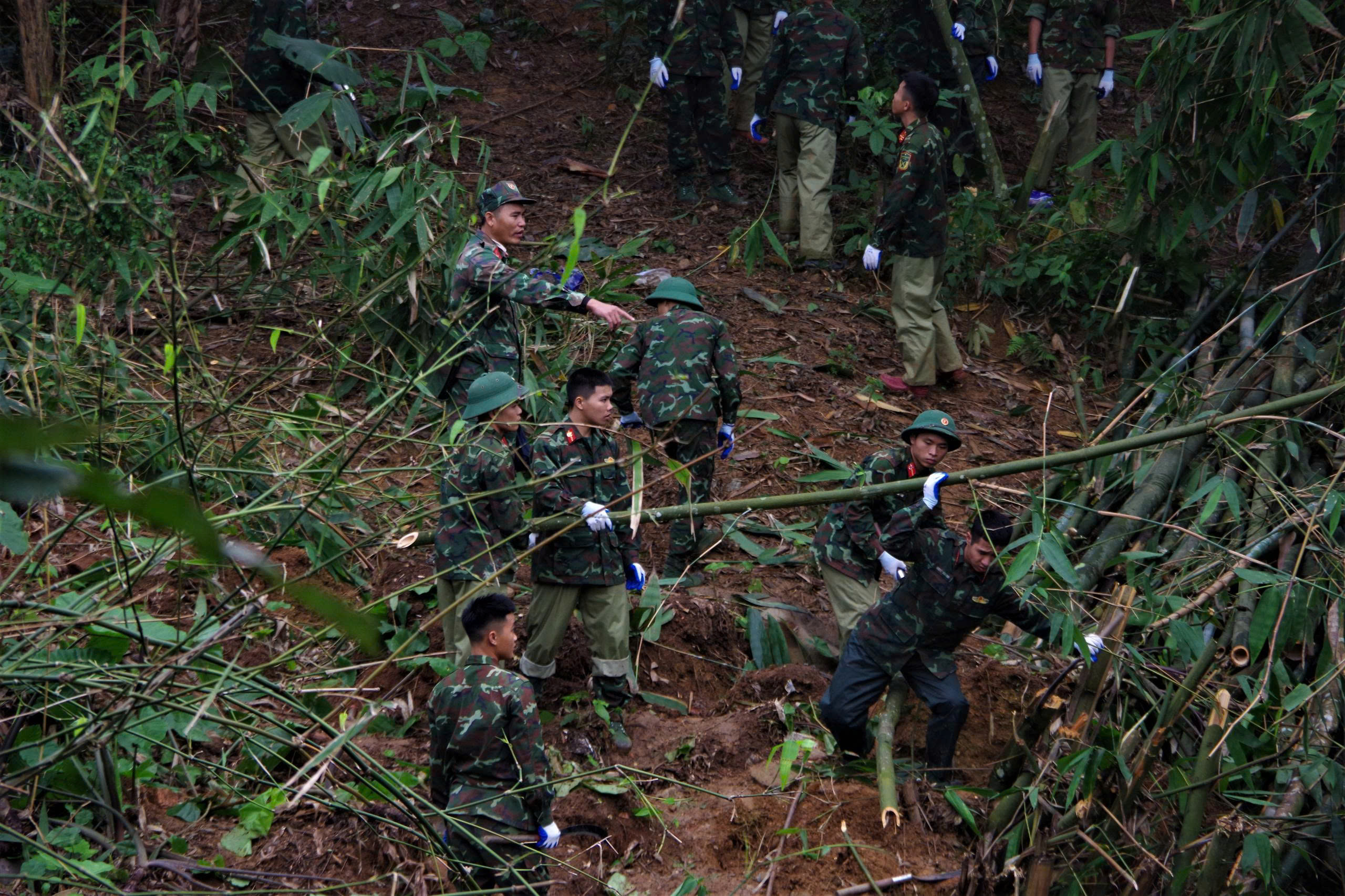 Thần tốc thực hiện 'Chiến dịch Quang Trung' khắc phục sạt lở ở Khe Sanh- Ảnh 3. Thần tốc thực hiện 'Chiến dịch Quang Trung' khắc phục sạt lở ở Khe Sanh- Ảnh 3.