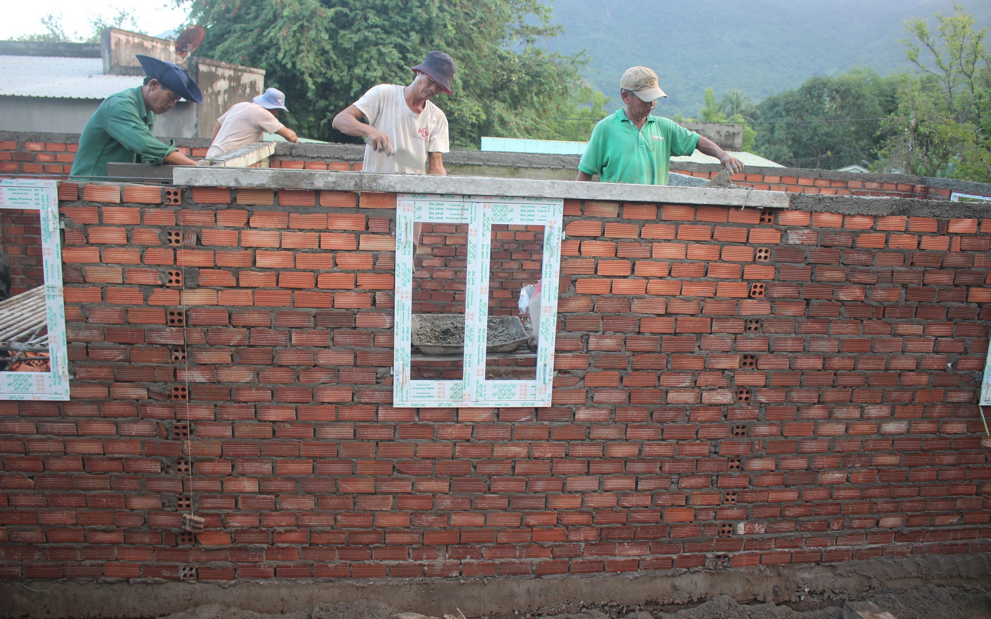 ‘Chiến dịch Quang Trung’ (Kỳ 3): Nụ cười trong những căn nhà mới