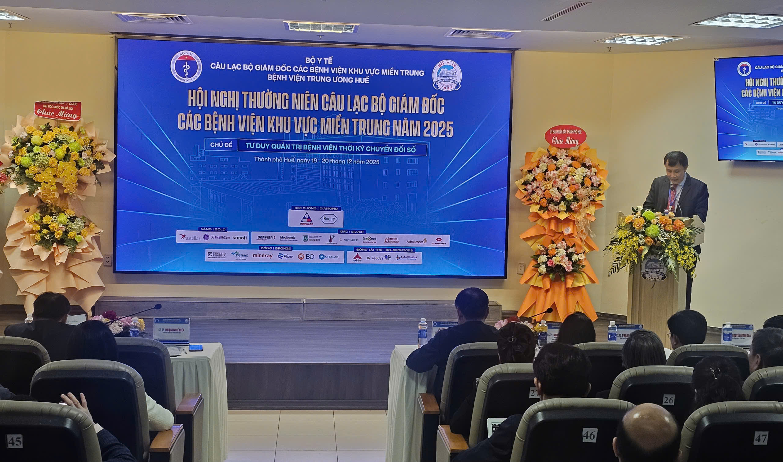 Không ngừng phát triển, đáp ứng ngày càng tốt hơn công tác chăm sóc sức khỏe nhân dân- Ảnh 2.