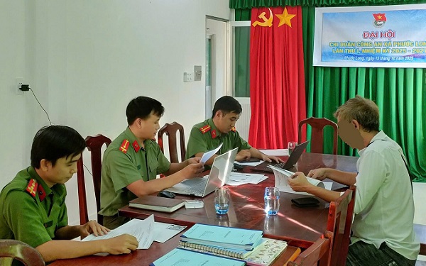 Chia sẻ video AI tạo dựng, một người dân trả giá vì thiếu kiểm chứng thông tin- Ảnh 2.