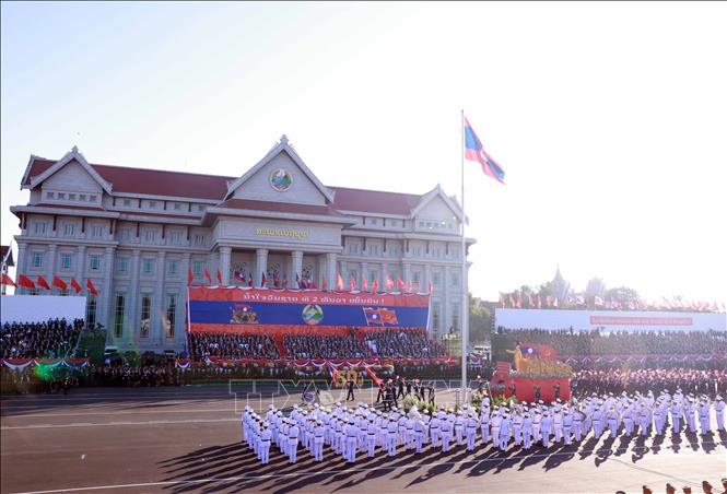 Kỷ niệm trọng thể 50 năm Quốc khánh nước Cộng hòa Dân chủ Nhân dân Lào- Ảnh 4. Kỷ niệm trọng thể 50 năm Quốc khánh nước Cộng hòa Dân chủ Nhân dân Lào- Ảnh 4.