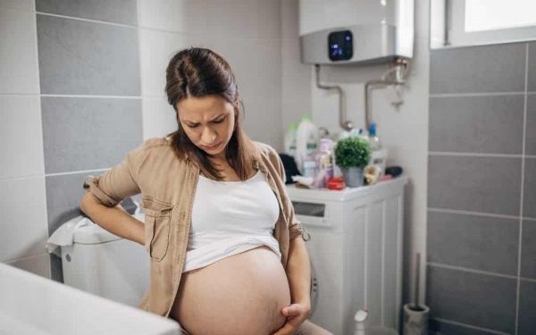 Cách chuẩn bị và ‘thanh lọc’ cơ thể trước khi mang thai- Ảnh 4. 4 cách để cải thiện tình trạng táo bón khi mang thai