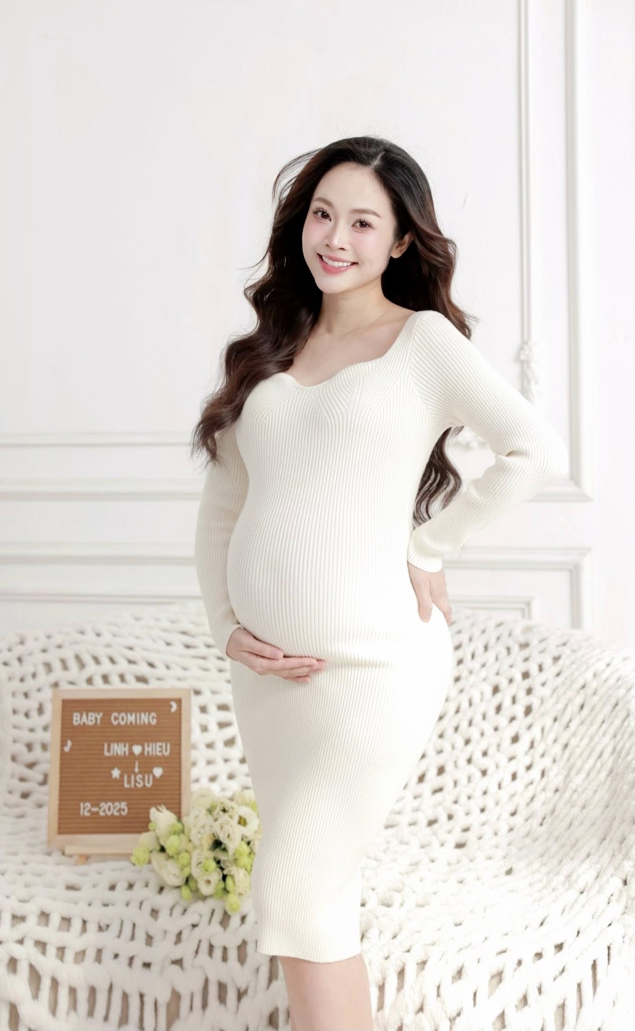 MC Thùy Linh lần đầu khoe bụng bầu bên chồng kém 5 tuổi- Ảnh 4.