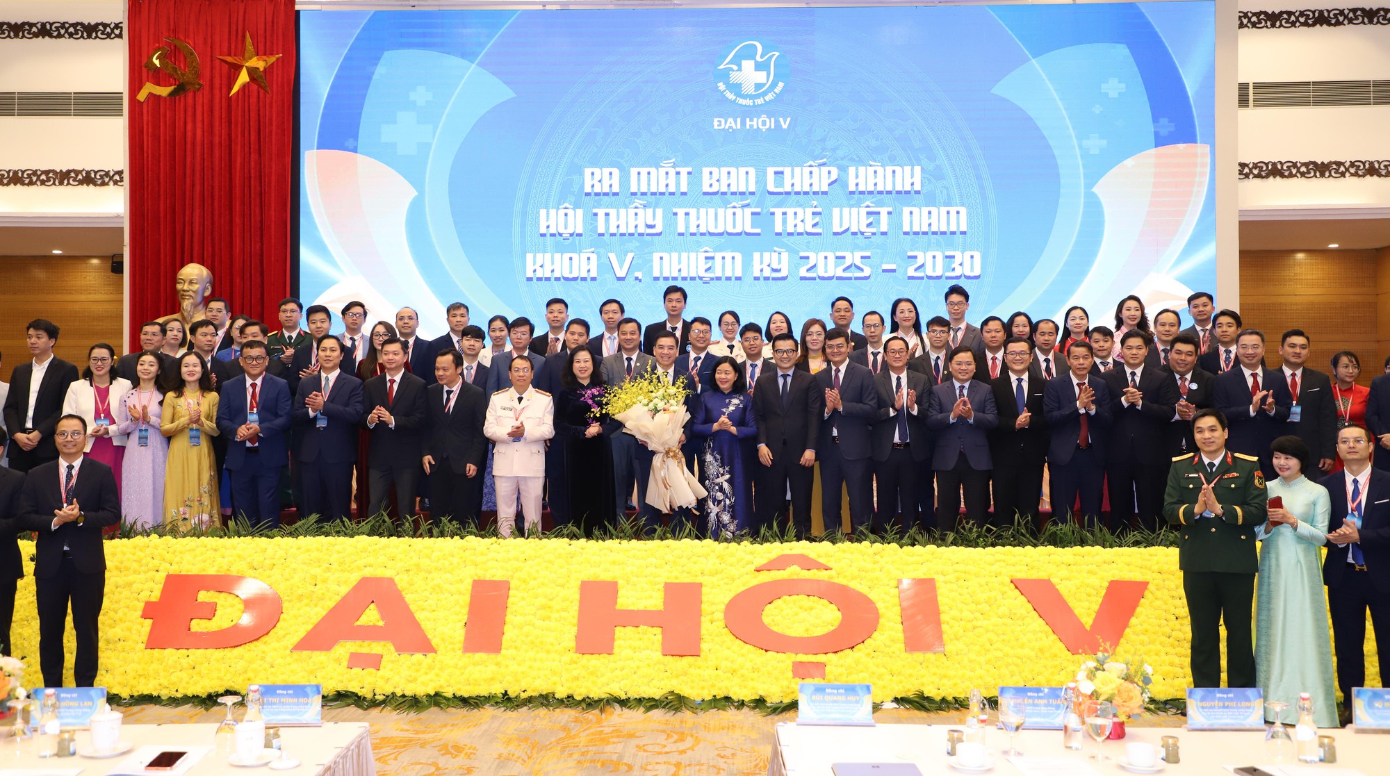 Thầy thuốc trẻ phải là lực lượng nòng cốt trong sự dịch chuyển từ chữa bệnh sang phòng bệnh- Ảnh 5.