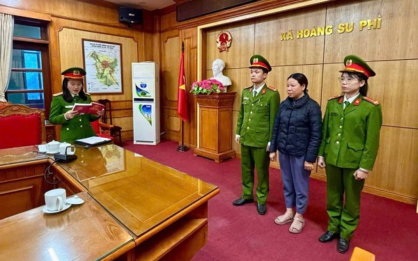 Buông lỏng quản lý, Phó Giám đốc Trung tâm Hành chính công xã Hoàng Su Phì bị khởi tố