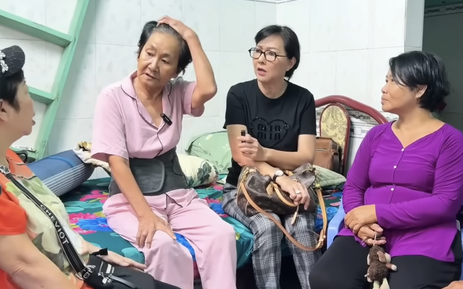 Giọng ca cải lương tuồng cổ Lệ Châu tuổi xế chiều: Không chồng con, không tài sản, ở trọ 10m2- Ảnh 2.