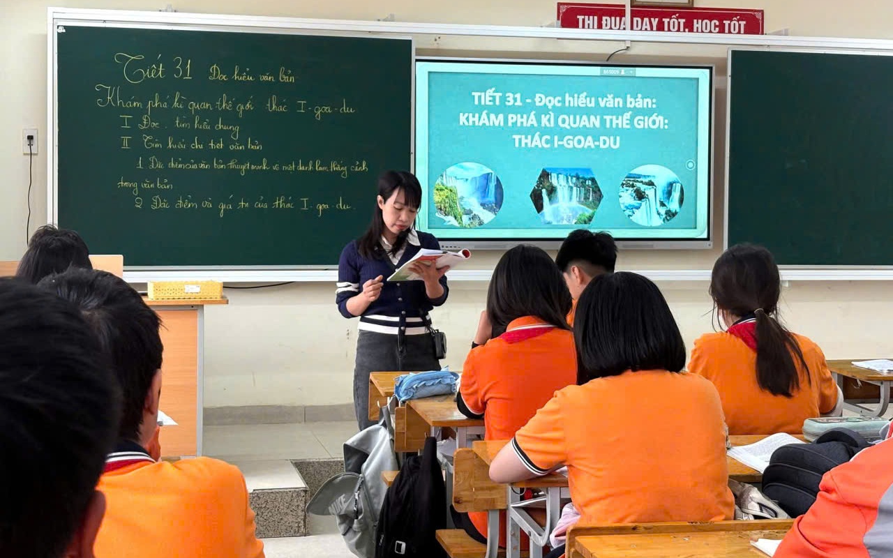 10 dấu ấn nổi bật của ngành Giáo dục và Đào tạo năm 2025- Ảnh 2. 10 dấu ấn nổi bật của ngành Giáo dục và Đào tạo năm 2025- Ảnh 2.