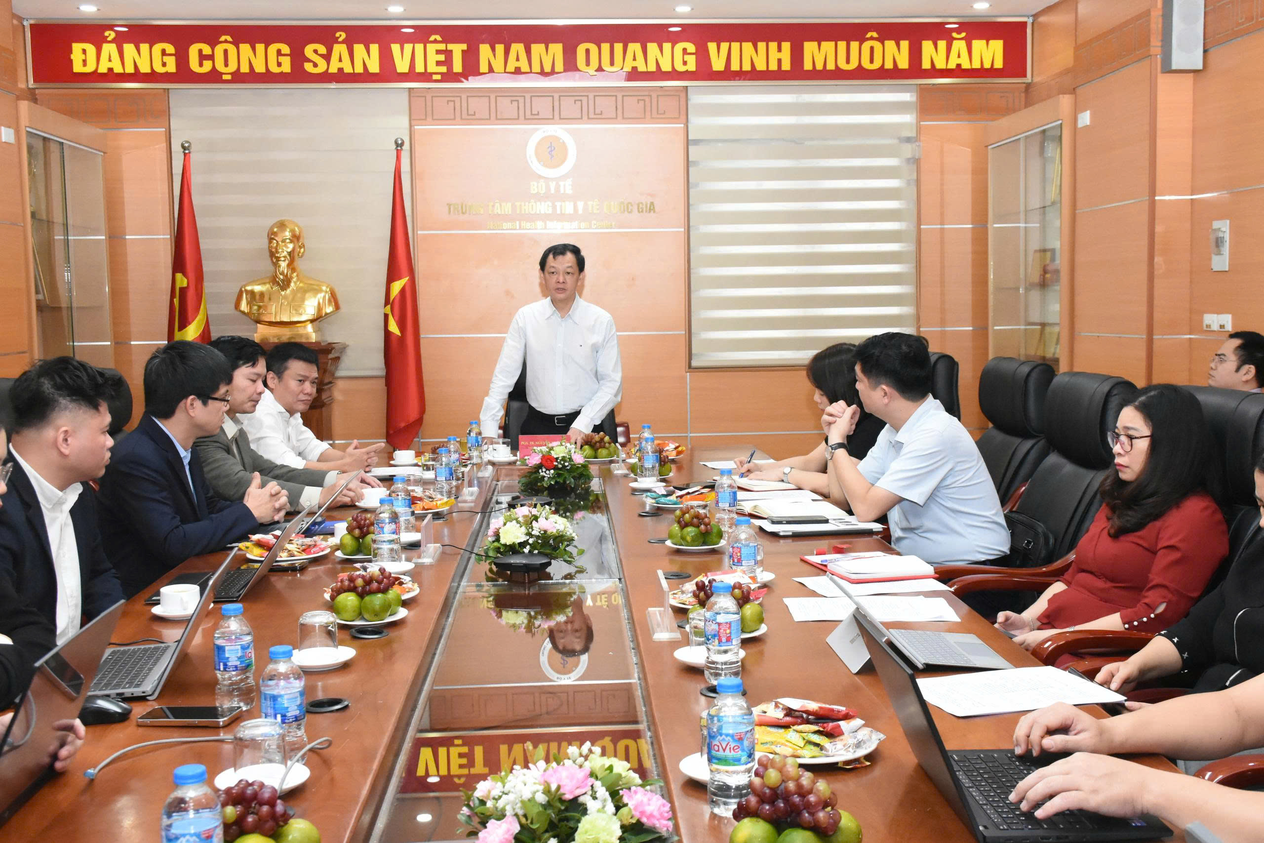Đẩy mạnh chuẩn hoá, thống nhất giải quyết thủ tục hành chính lĩnh vực y tế theo mô hình tập trung- Ảnh 1.