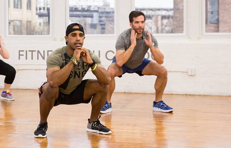 3 bài tập duy trì vóc dáng và nâng cao bản lĩnh nam giới- Ảnh 3.