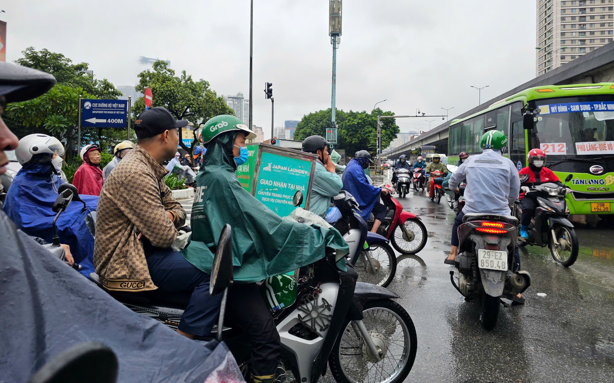 Miền Bắc giảm nhiệt mạnh kèm mưa do không khí lạnh tăng cường