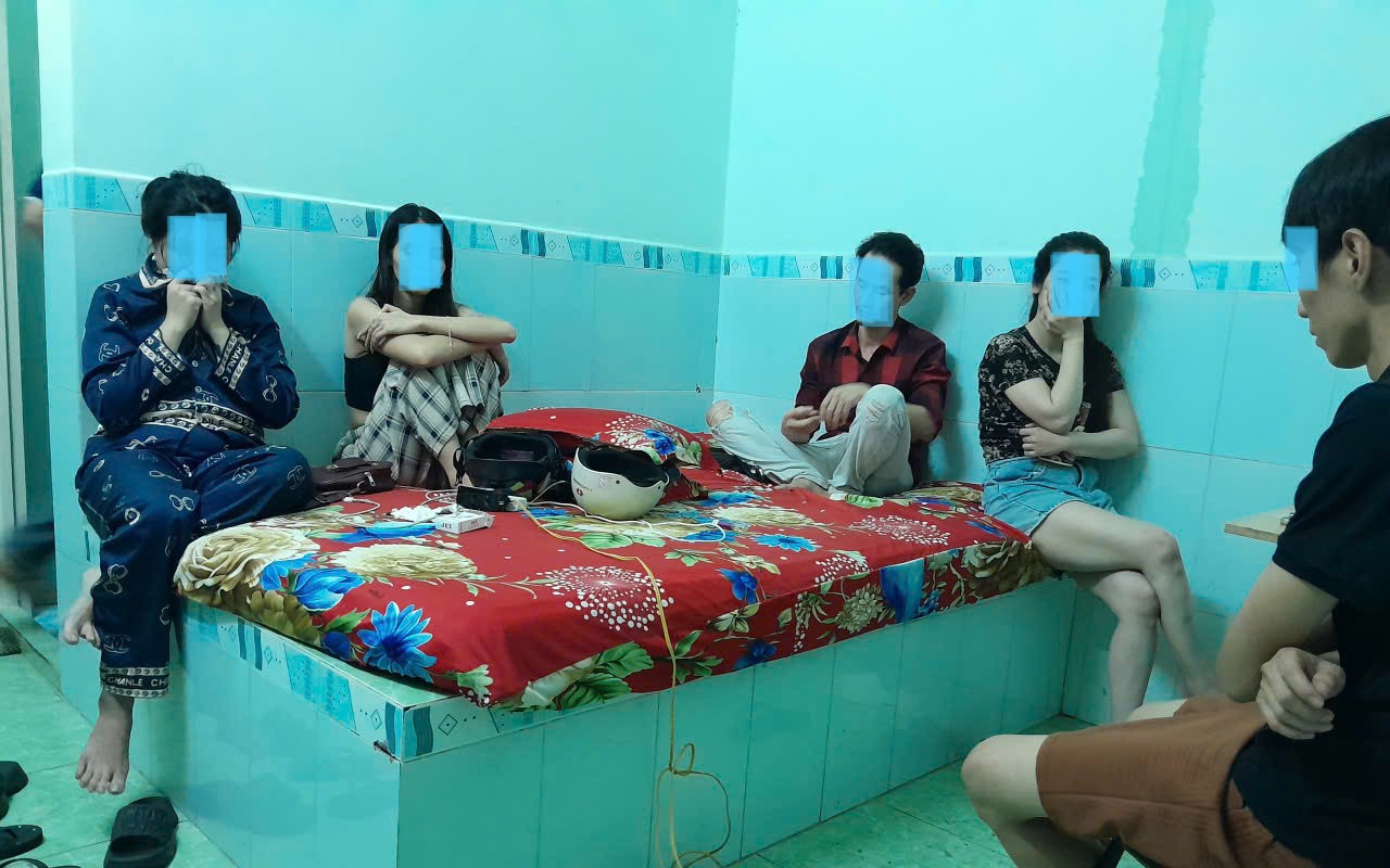 Tháo biển số, mang hung khí gây rối, 20 đối tượng bị khởi tố- Ảnh 2.