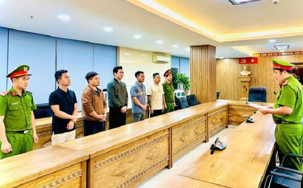 Khởi tố 5 bị can chi hơn 1 tỷ đồng ‘chạy án’ tại Đà Nẵng- Ảnh 1.