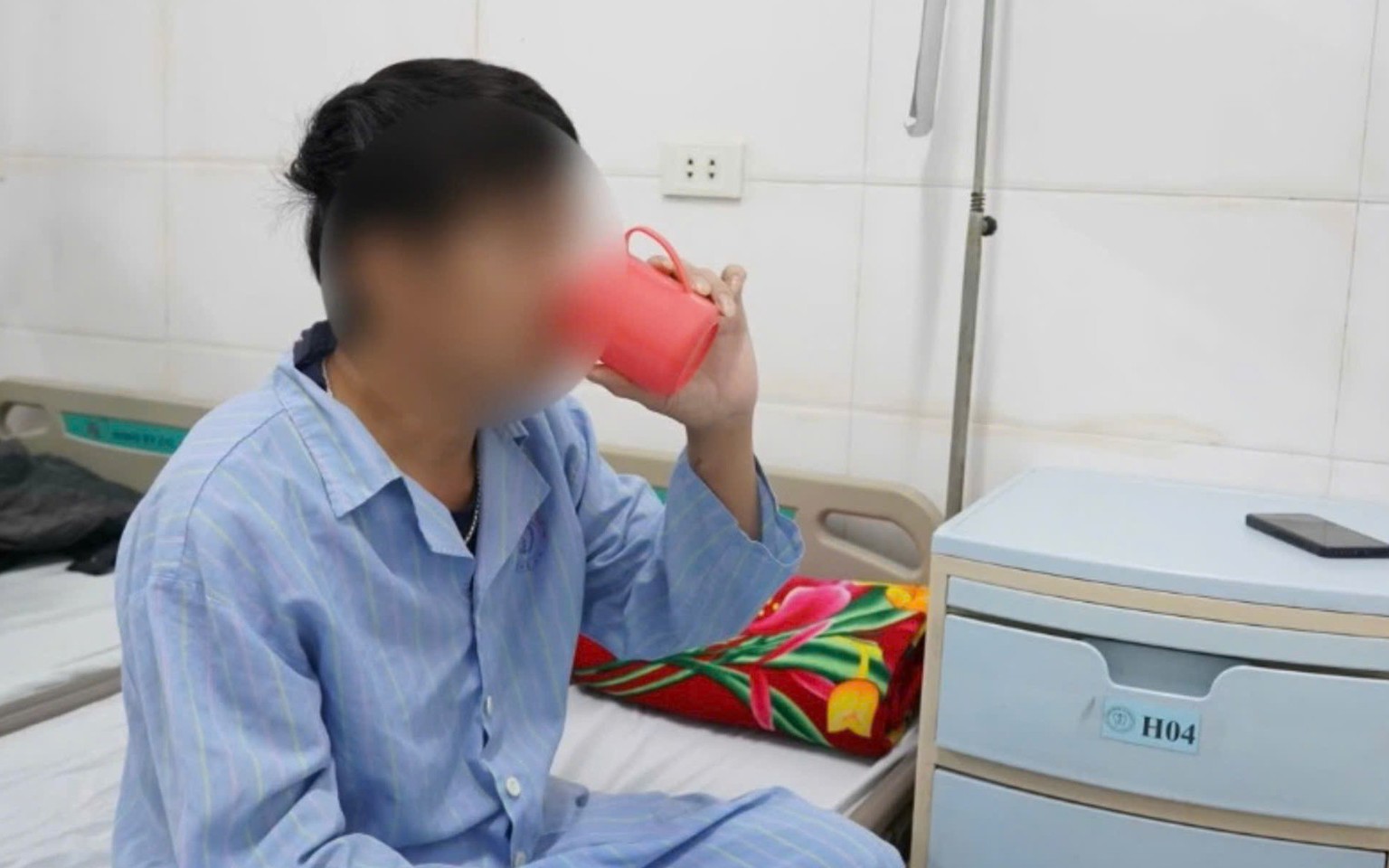 Biểu hiện tăng kali máu có thể gây ngừng tim, cách phát hiện sớm- Ảnh 2.