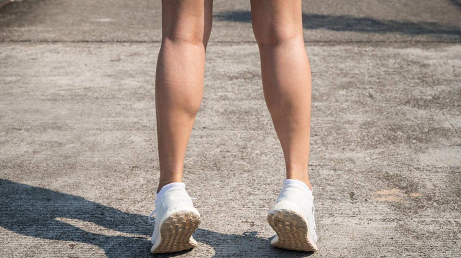 5 bài tập đơn giản khởi đầu năm mới khỏe mạnh- Ảnh 3. 5 bài tập đơn giản khởi đầu năm mới khỏe mạnh- Ảnh 3.