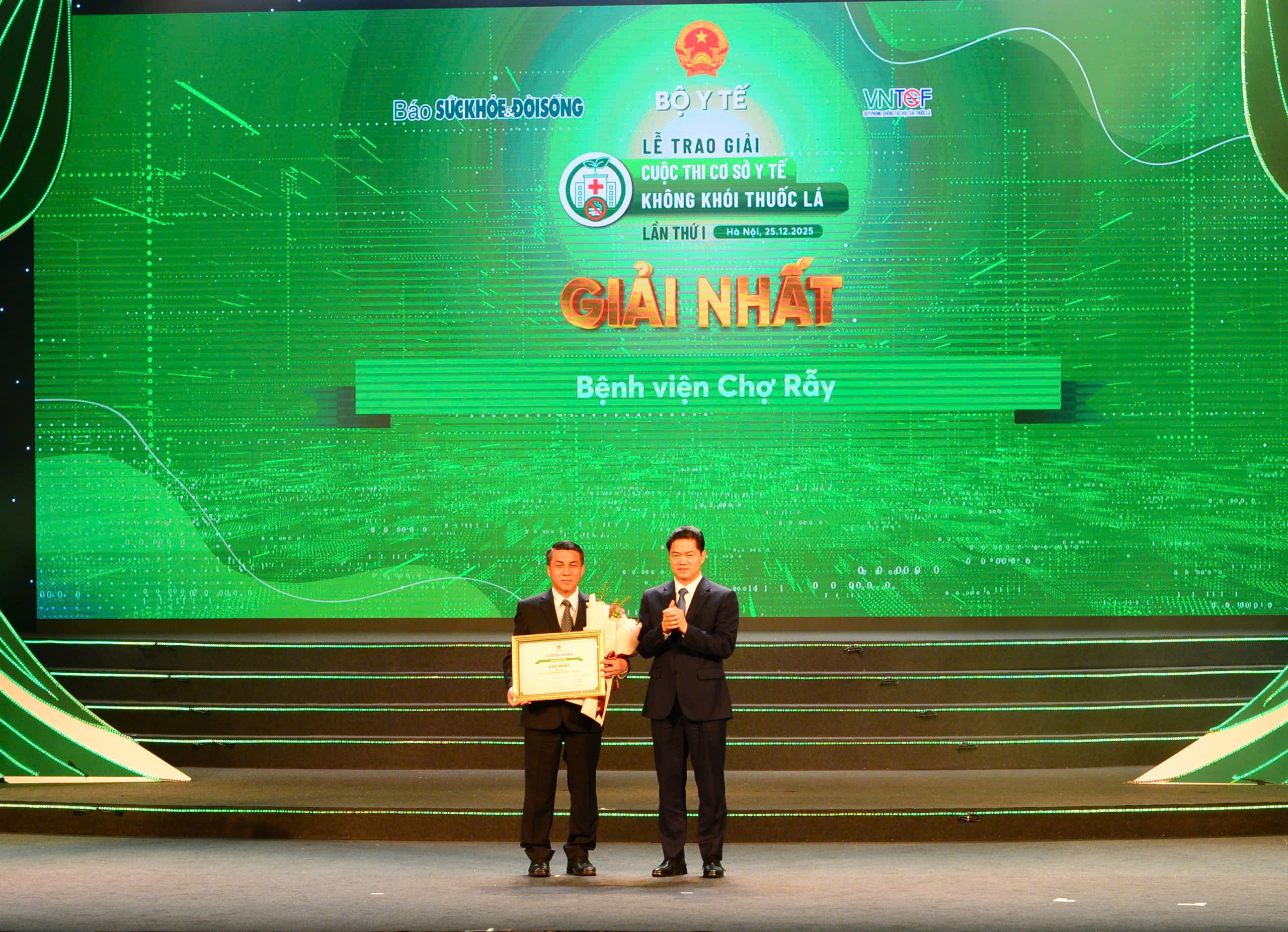 Từng bước đưa tiêu chí cơ sở y tế không khói thuốc lá' thành nội dung thường xuyên trong đánh giá chất lượng bệnh viện- Ảnh 2.