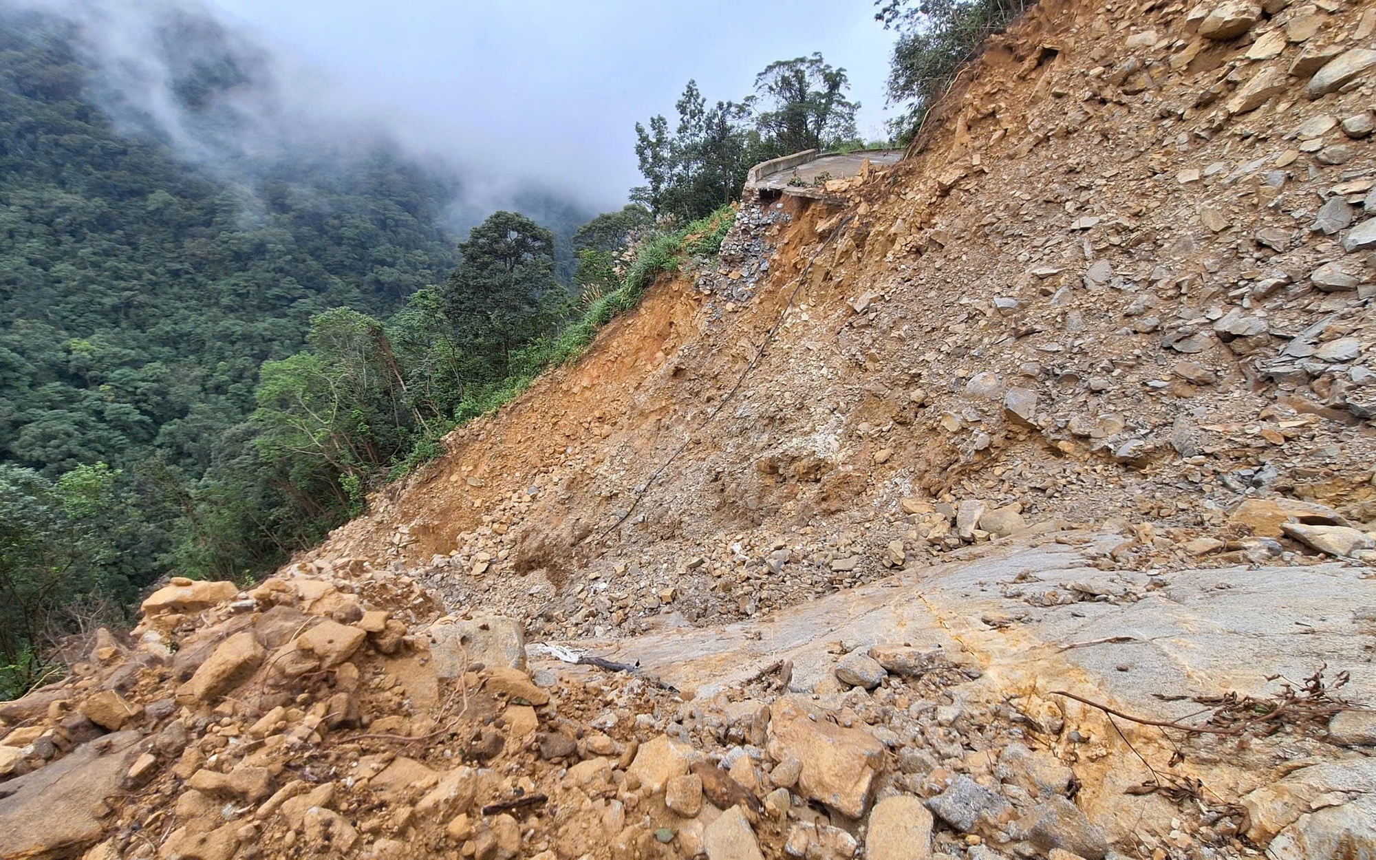 Sạt lở bờ sông Lu, người dân ở Khánh Hòa gặp khó- Ảnh 11.