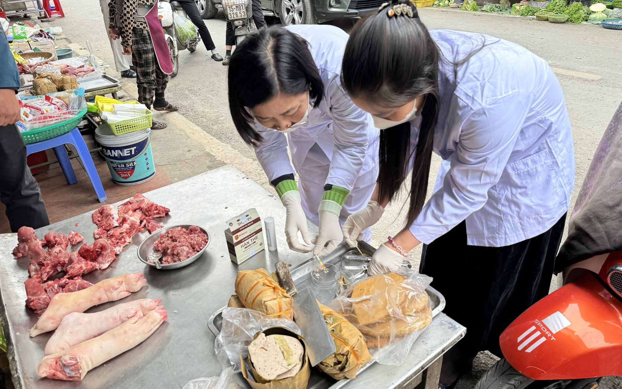 Bộ trưởng Bộ Y tế yêu cầu siết chặt phòng dịch, an toàn thực phẩm dịp Tết Nguyên đán 2026- Ảnh 3.