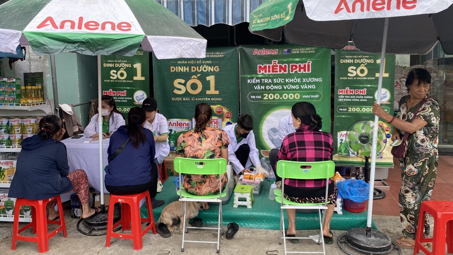 Loãng xương: nhận biết sớm để phòng gãy xương- Ảnh 1. Loãng xương: nhận biết sớm để phòng gãy xương- Ảnh 1.