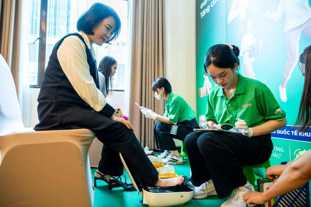 Lối sống ít vận động: hệ cơ xương khớp đang trả giá- Ảnh 2.