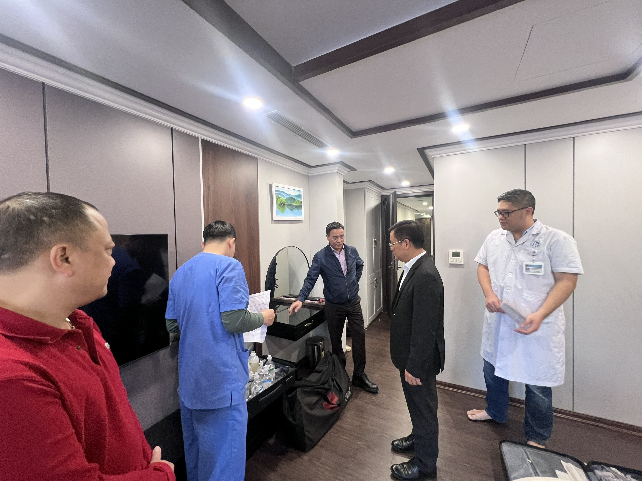 Kiểm tra công tác y tế phục vụ Đại hội Thi đua yêu nước toàn quốc lần thứ XI- Ảnh 3.