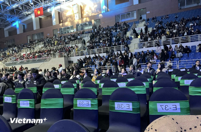 Đêm nhạc 'Về đây bốn cánh chim trời' hủy giờ chót, nghệ sỹ, khán giả bức xúc- Ảnh 4.