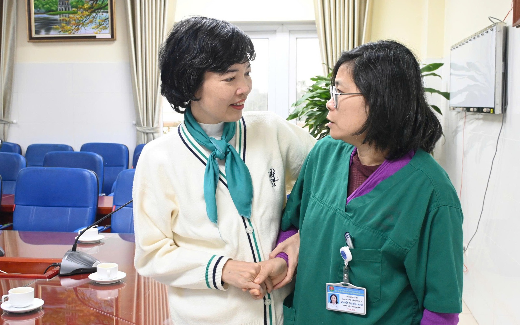 Tai nạn trên đường đi học về, bé trai 12 tuổi bị lóc da mông đùi diện rộng, trải qua 3 cuộc phẫu thuật phức tạp- Ảnh 3. Tai nạn trên đường đi học về, bé trai 12 tuổi bị lóc da mông đùi diện rộng, trải qua 3 cuộc phẫu thuật phức tạp- Ảnh 3.