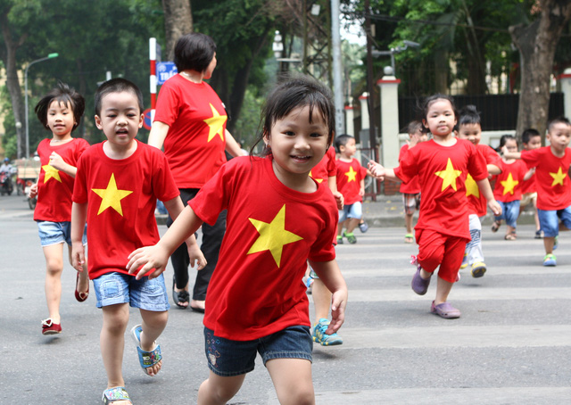 Xây dựng 'Thế hệ vàng' từ nền tảng Luật Dân số mới- Ảnh 1.