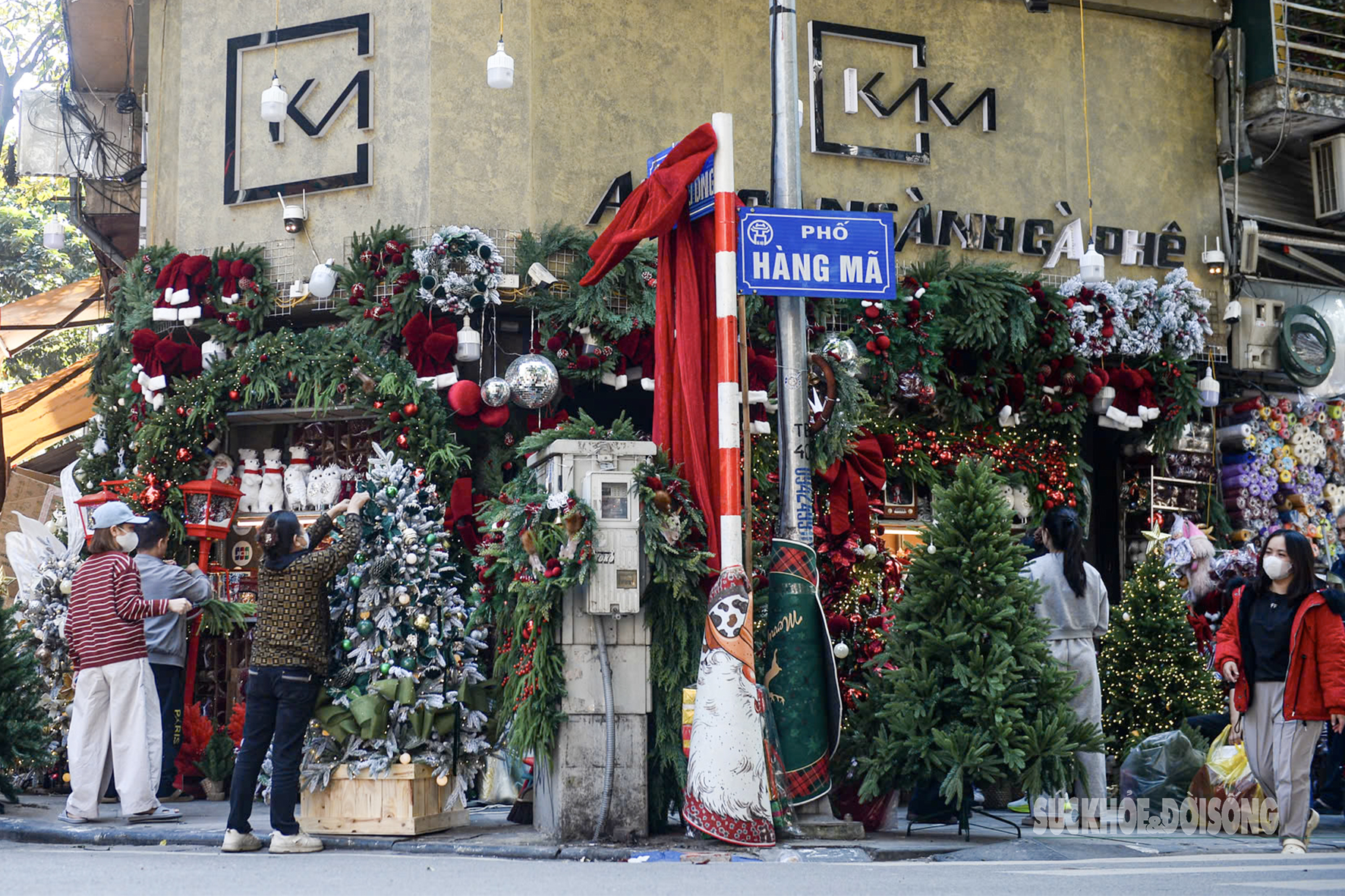 Phố Hàng Mã gọn gàng, thông thoáng dịp Noel- Ảnh 3.