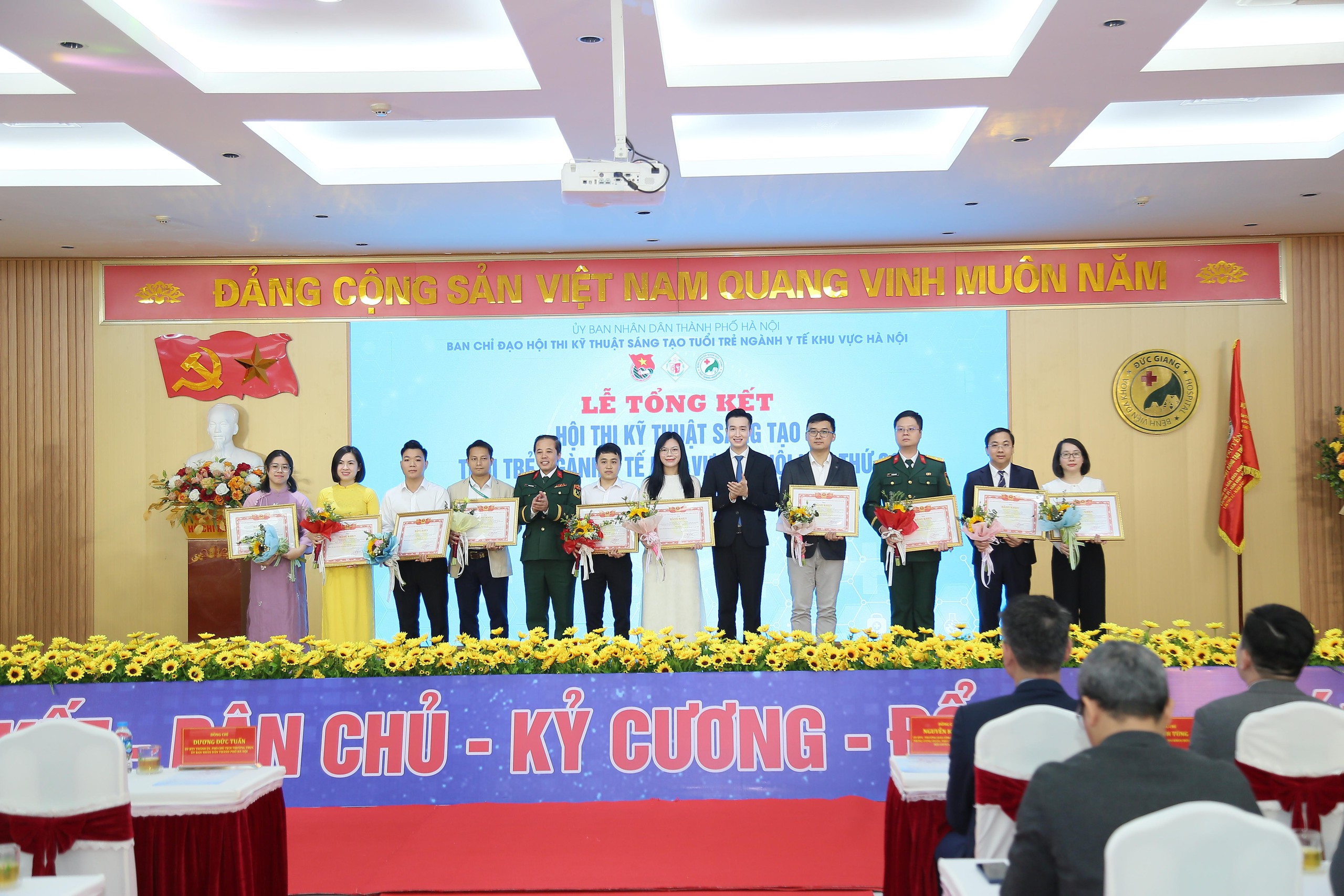 Vinh danh gần 80 sáng kiến y tế của thầy thuốc trẻ tại Hội thi sáng tạo ngành y tế Hà Nội- Ảnh 4.