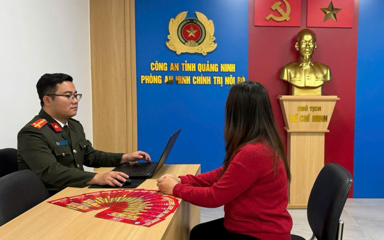 Công an Quảng Ninh triệu tập 2 chủ tài khoản Facebook rao bán vé mời concert- Ảnh 2.