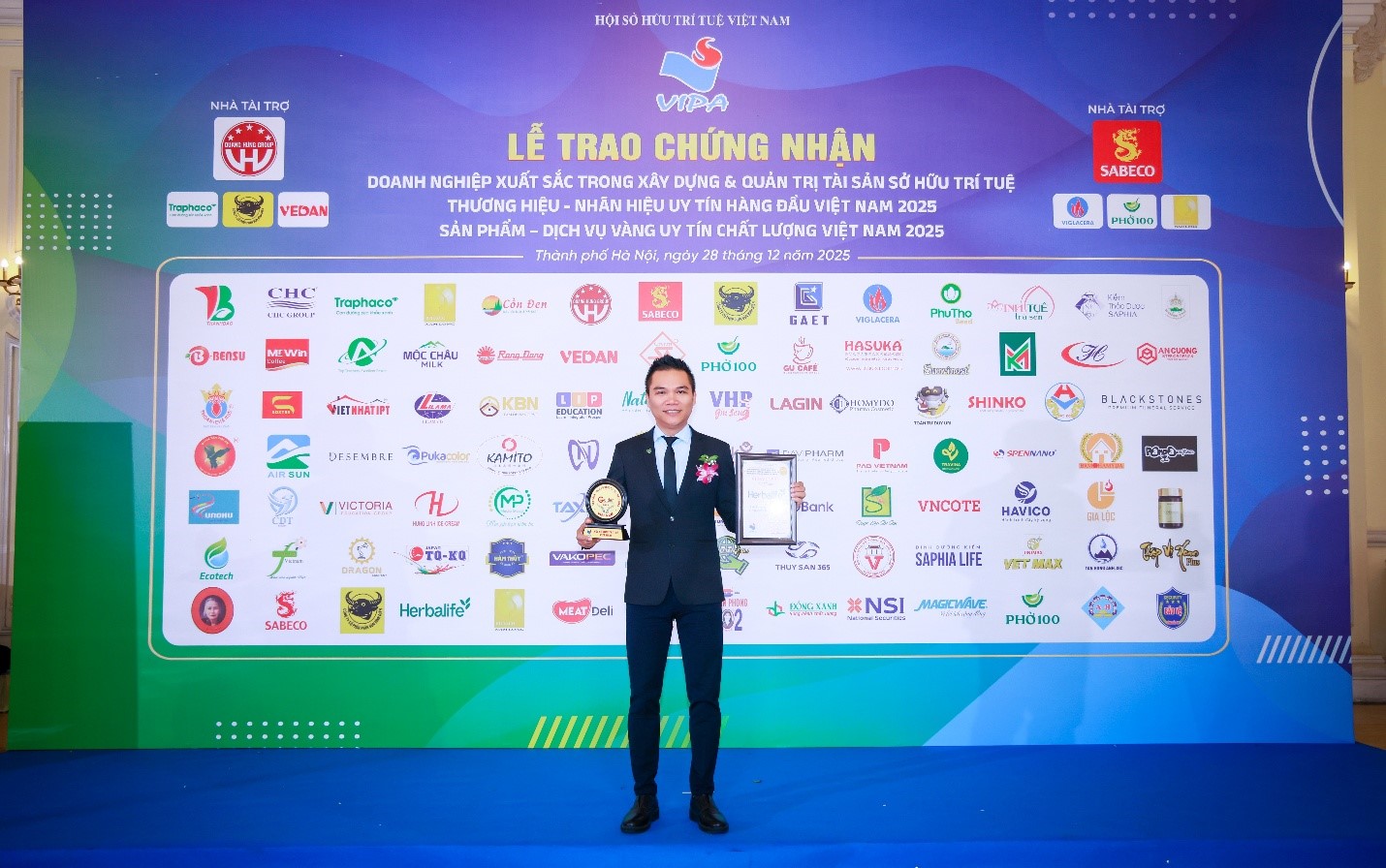 Herbalife Việt Nam đạt giải thưởng 'Thương Hiệu, Nhãn Hiệu Uy Tín Hàng Đầu Việt Nam' 2025- Ảnh 3.
