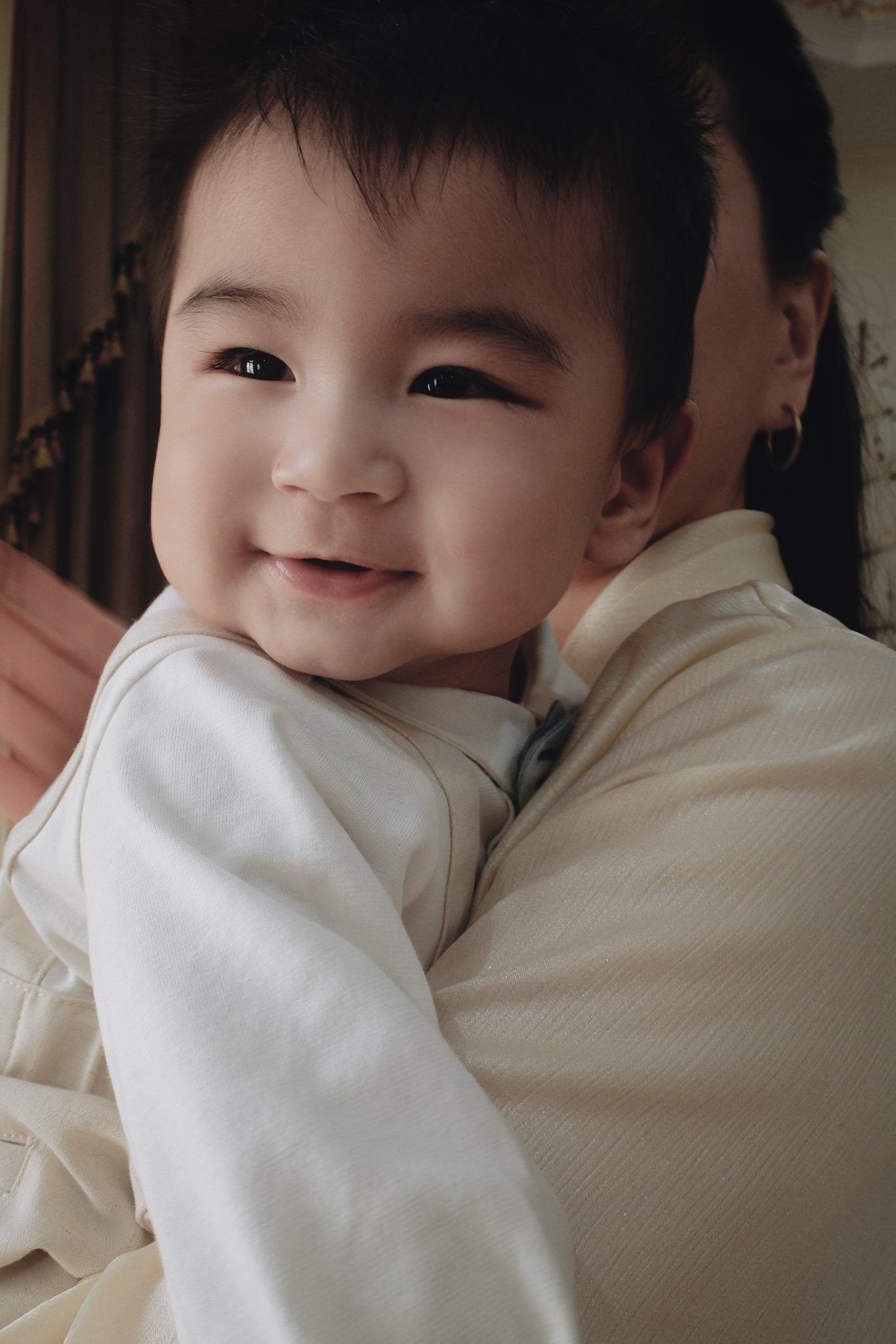 Con trai MC Mai Ngọc gây chú ý trong ngày đặc biệt của mẹ- Ảnh 4.