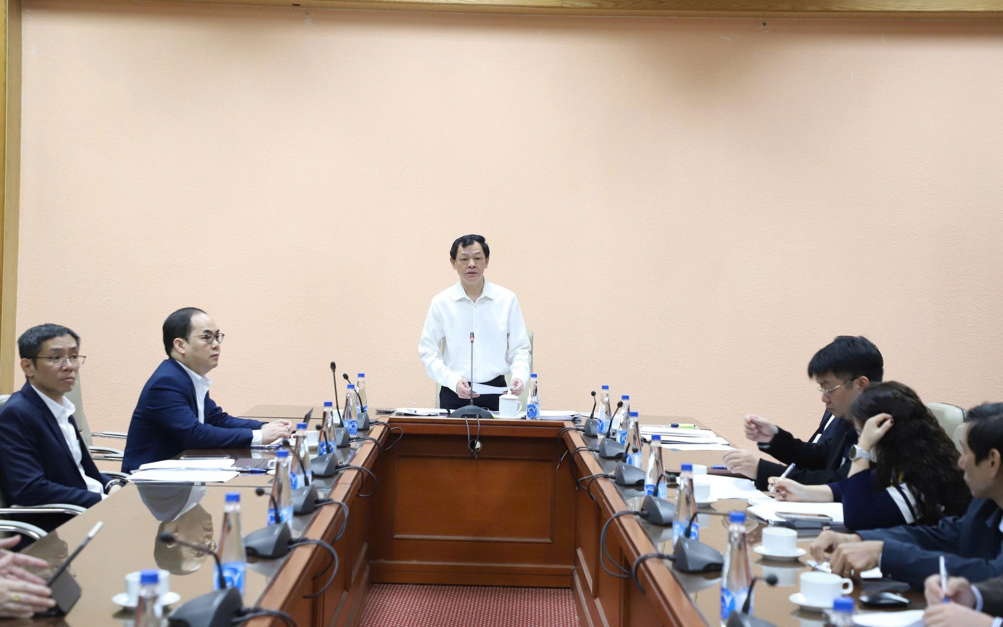 Cao điểm chống buôn lậu, hàng giả lĩnh vực y tế dịp Tết Nguyên đán Bính Ngọ 2026- Ảnh 2. Tiếp tục tăng cường kiểm tra, giám sát, kịp thời phát hiện, xử lý nghiêm gian lận thương mại, hàng giả lĩnh vực y tế