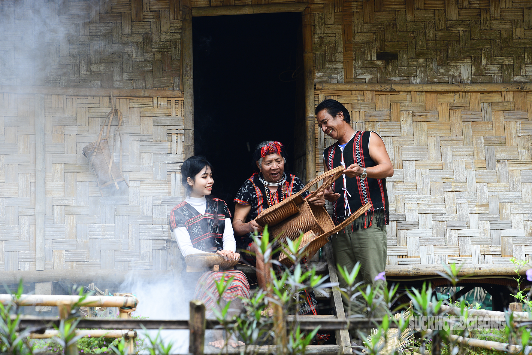 'Hồn tre' giữ nhịp thở đại ngàn- Ảnh 5.