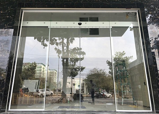 Dịch vụ thi công, lắp đặt cửa kính chuyên nghiệp từ Việt Phong- Ảnh 2.