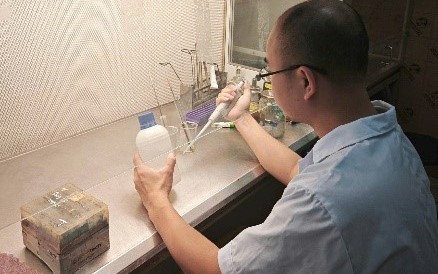 Nhà khoa học Việt nuôi đông trùng hạ thảo giàu hoạt chất trên sâu chít